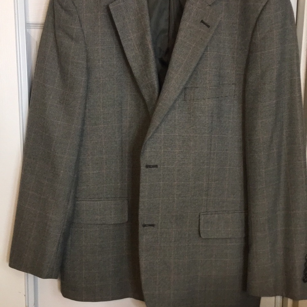 Men’s Sport Coat. Excellent condition. Hardly used